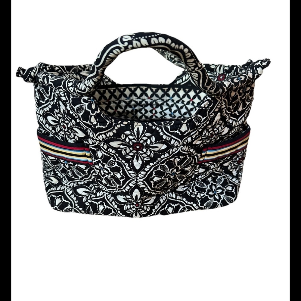 VERA BRADLEY Casablanca Black and White Patterned Quilted Women's Handbag